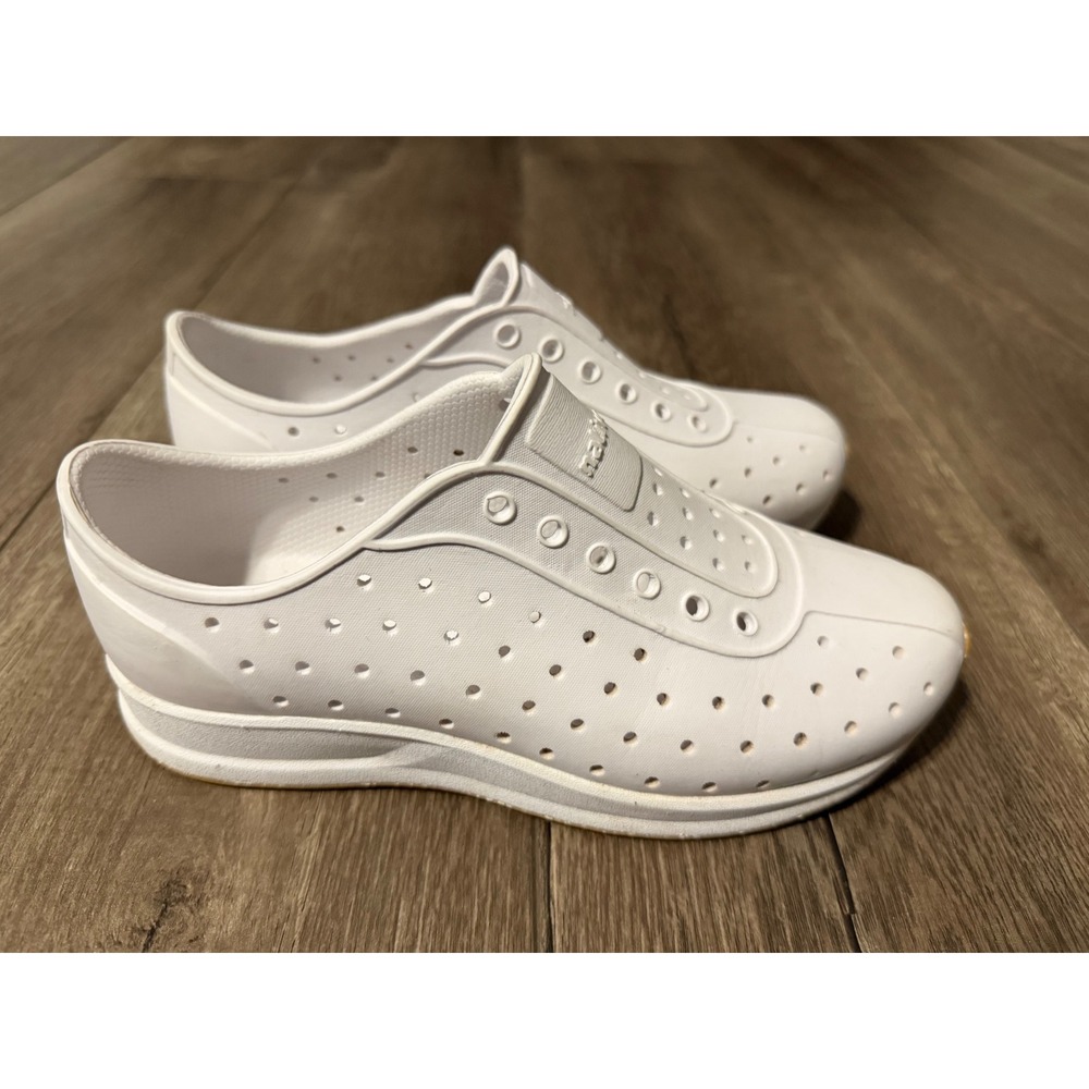 Native Shoes Robbie Kids White EVA Slip On Water Shoes Size J3
